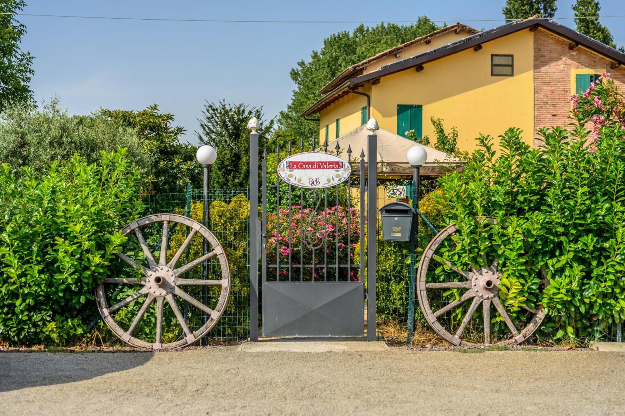 La Casa Di Valeria - Modena Bed & Breakfast Eksteriør bilde