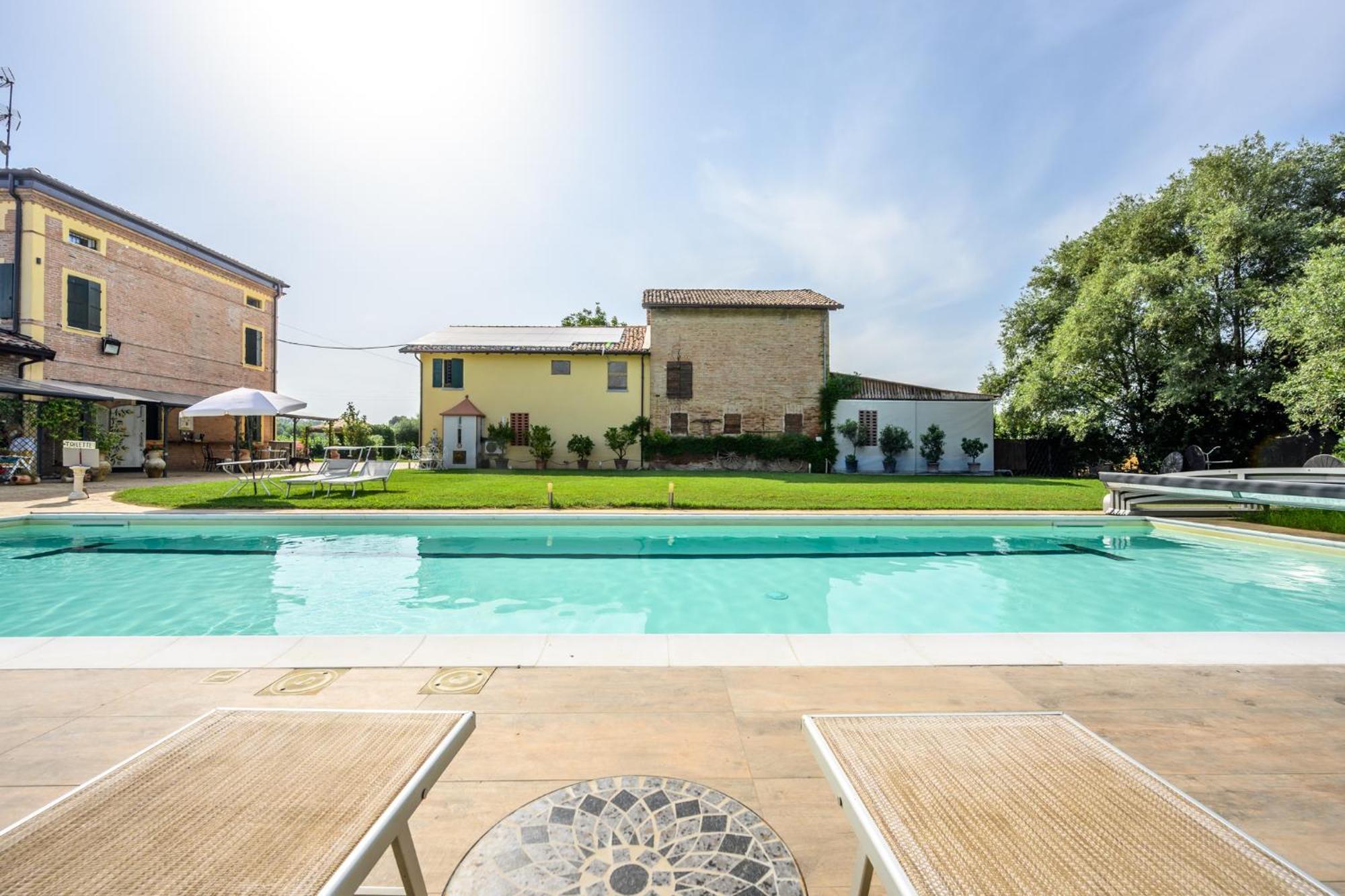 La Casa Di Valeria - Modena Bed & Breakfast Eksteriør bilde