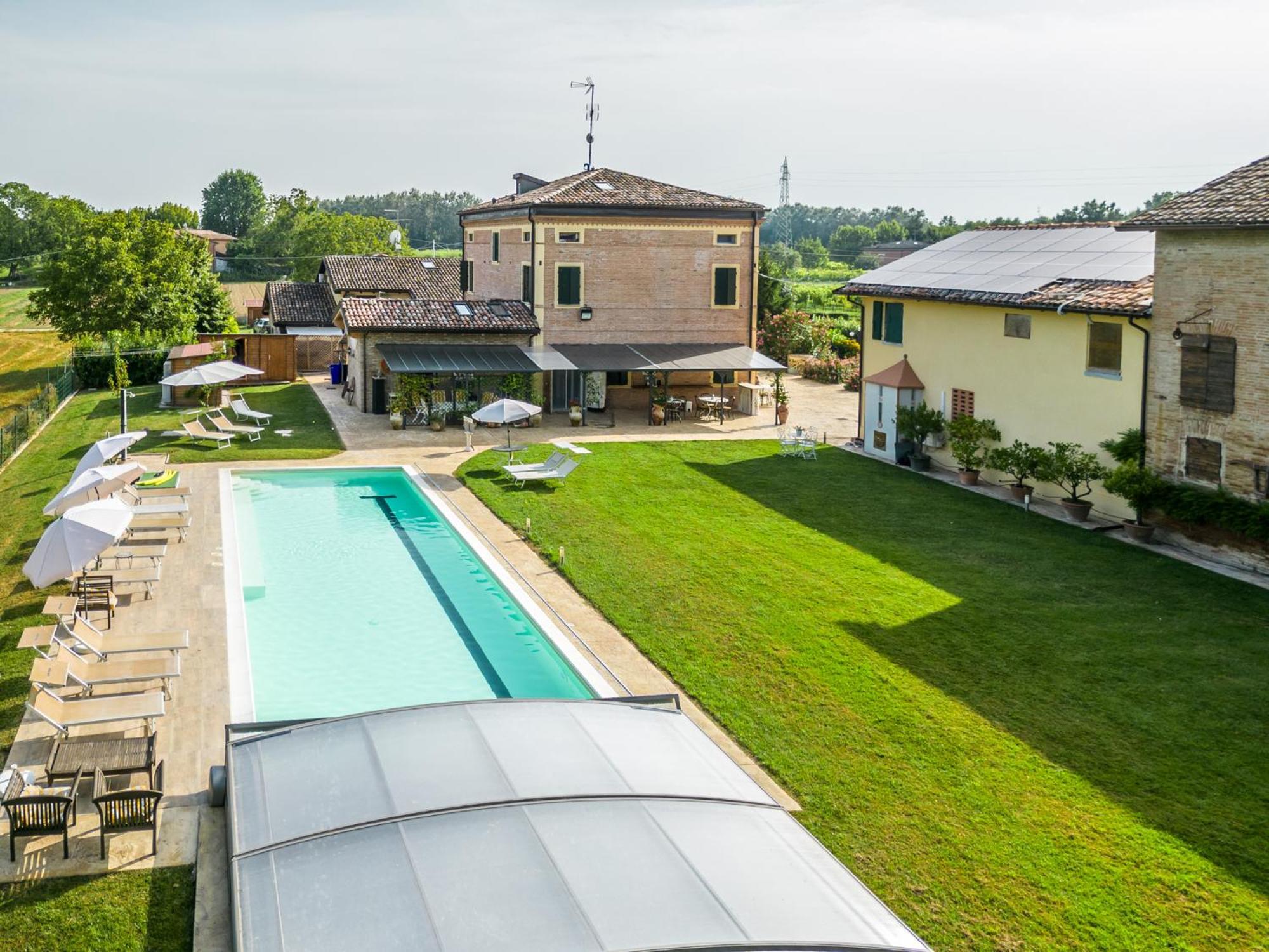 La Casa Di Valeria - Modena Bed & Breakfast Eksteriør bilde
