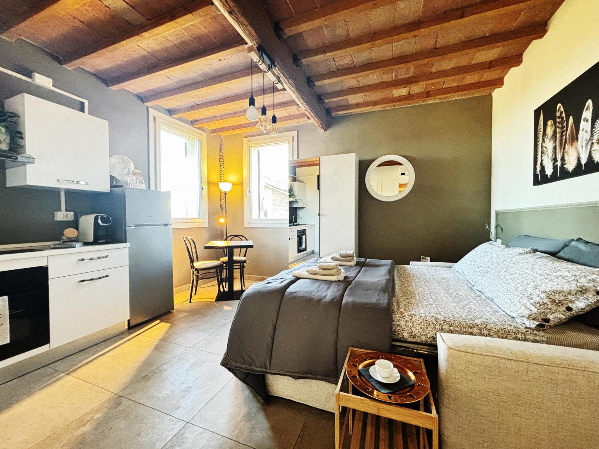 La Casa Di Valeria - Modena Bed & Breakfast Eksteriør bilde